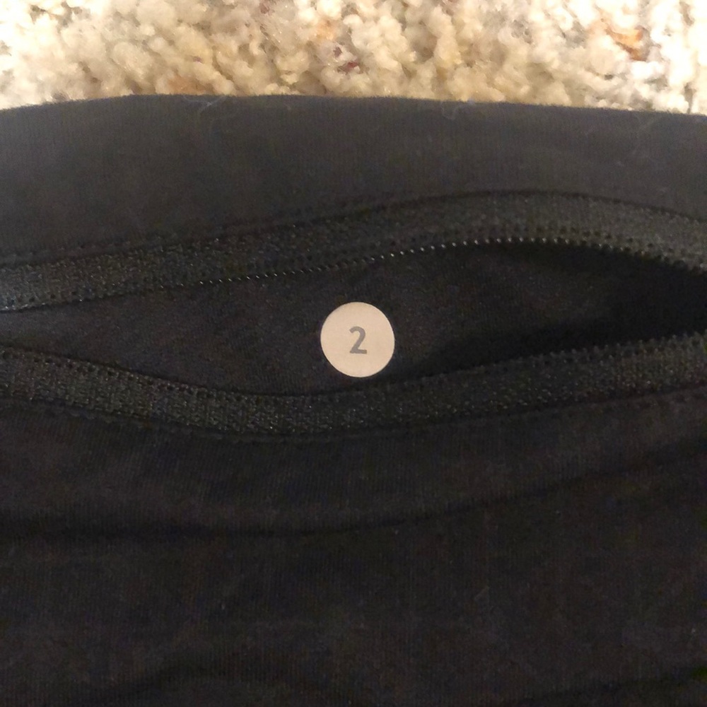 Black Lululemon Leggings - Picture 4 of 7